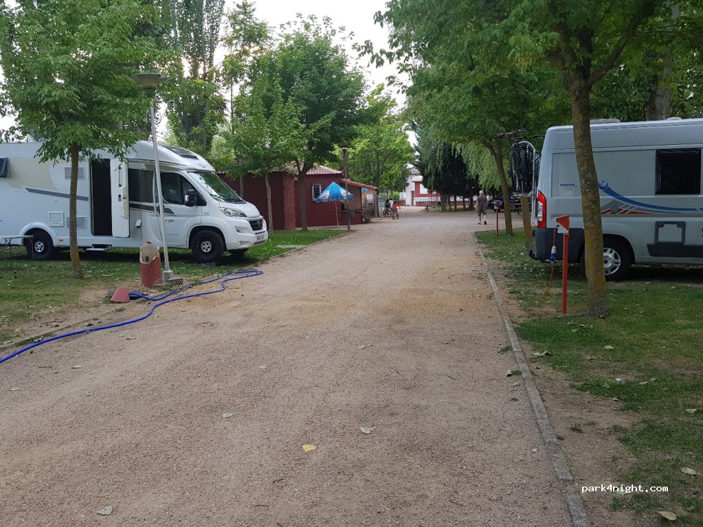 Camping La Pesquera — foto