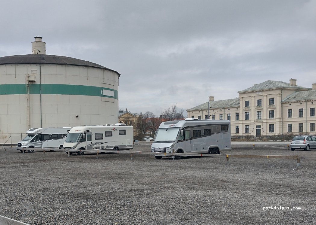 (271 39) Ystad - 5 Spanienfararegatan — foto 4