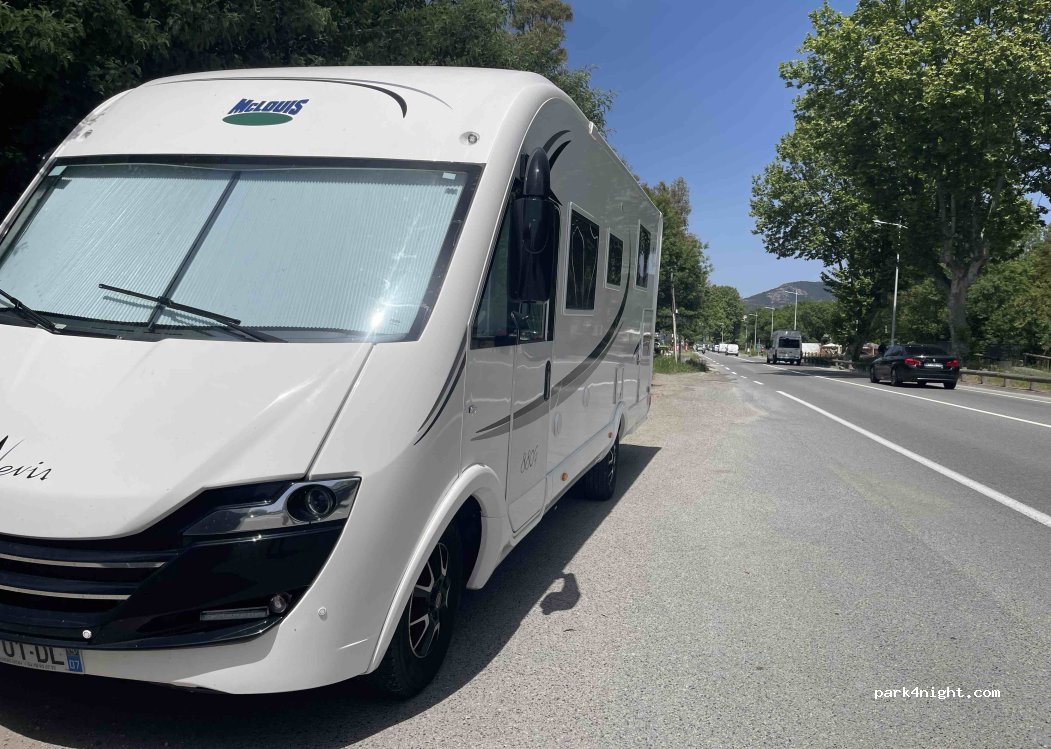 (83310) Grimaud - 887 Route du Littoral — foto 2