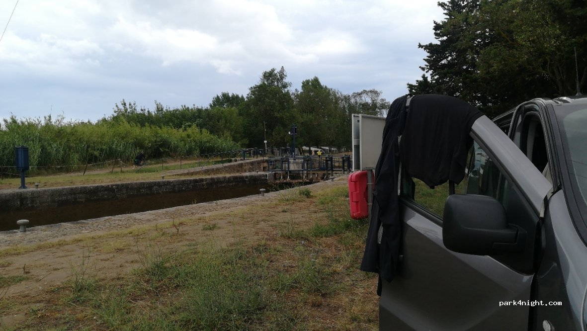 (34300) Agde - Unnamed Road — foto