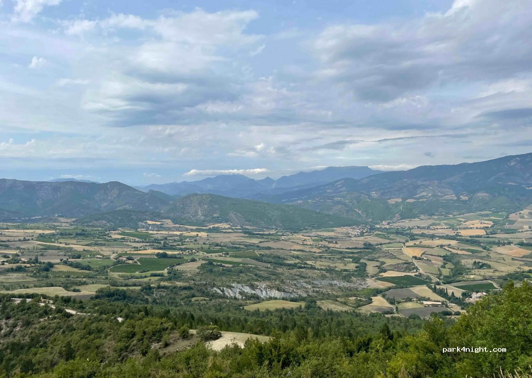 (26110) Sainte-Jalle - Unnamed Road — foto