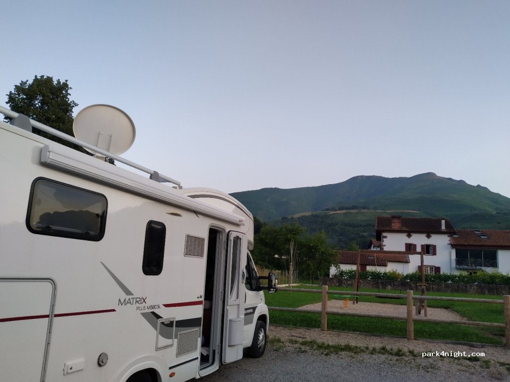 (64220) Anhaux - Village — foto