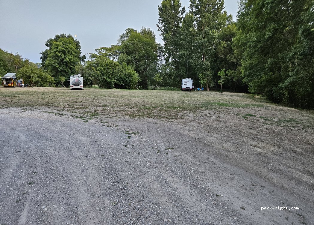 (24340) La Rochebeaucourt-et-Argentine - 41 Rue de Ribérac — foto 4