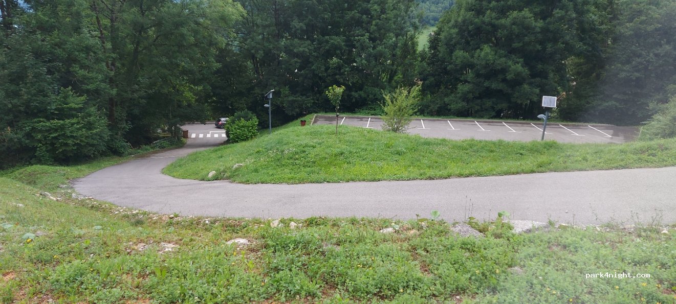 (74290) Bluffy - 65 Chemin Rural de Bluffy À Montviard — foto 2