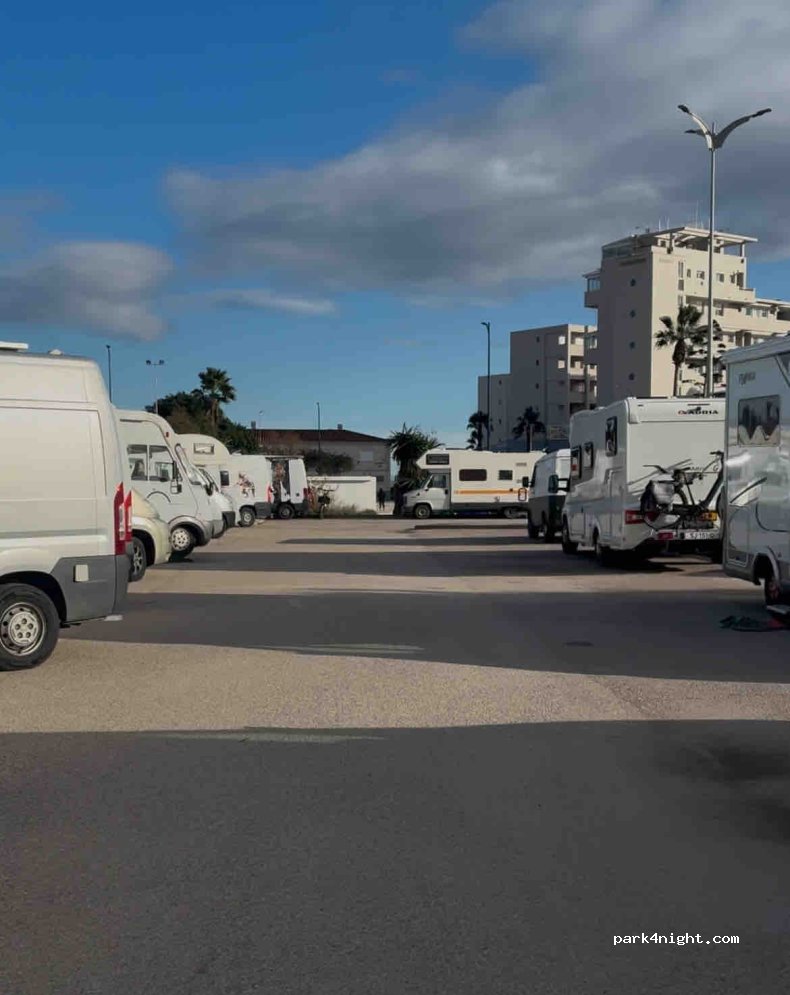 (29004) Málaga - 28 Diseminado R36 — foto 4