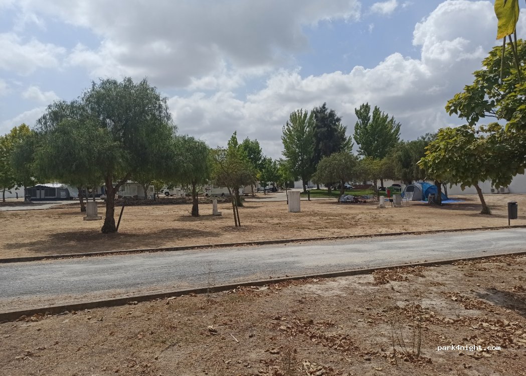 Castro Verde Camping — foto 2