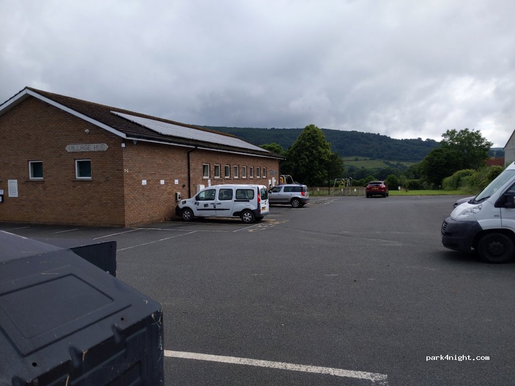 (LD3 7YQ) Talybont-on-Usk - 2 Penpentre — foto