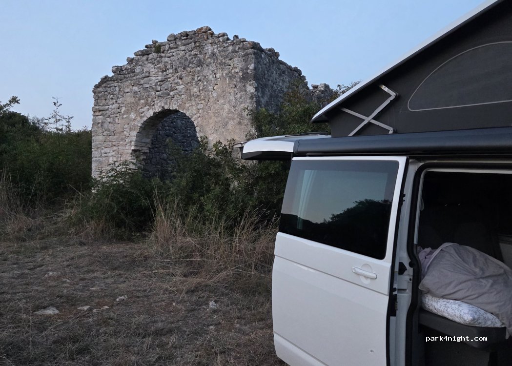 (52210) Rovinj - Unnamed Road — foto 4