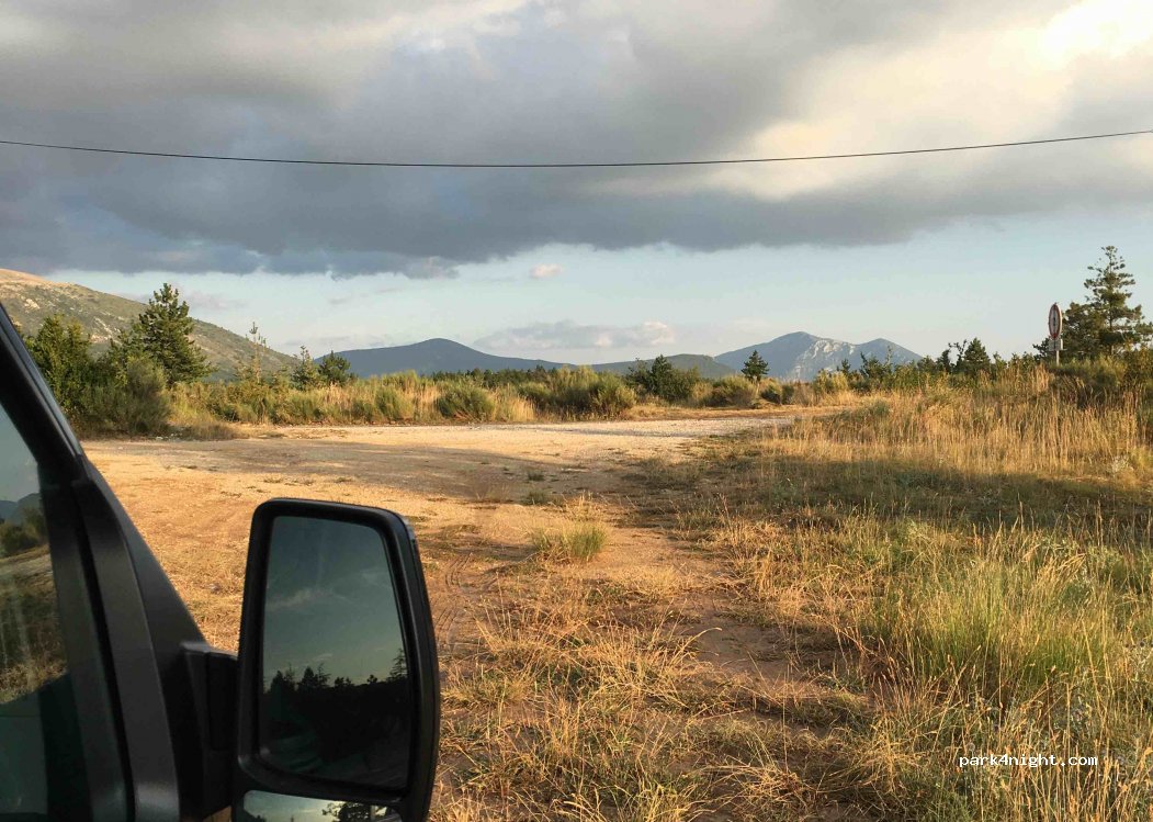 (04360) Moustiers-Sainte-Marie - Unnamed Road — foto 2