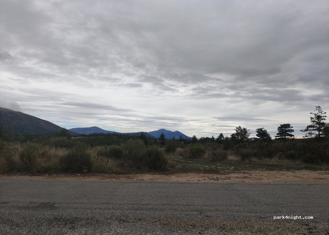 (04360) Moustiers-Sainte-Marie - Unnamed Road — foto 3