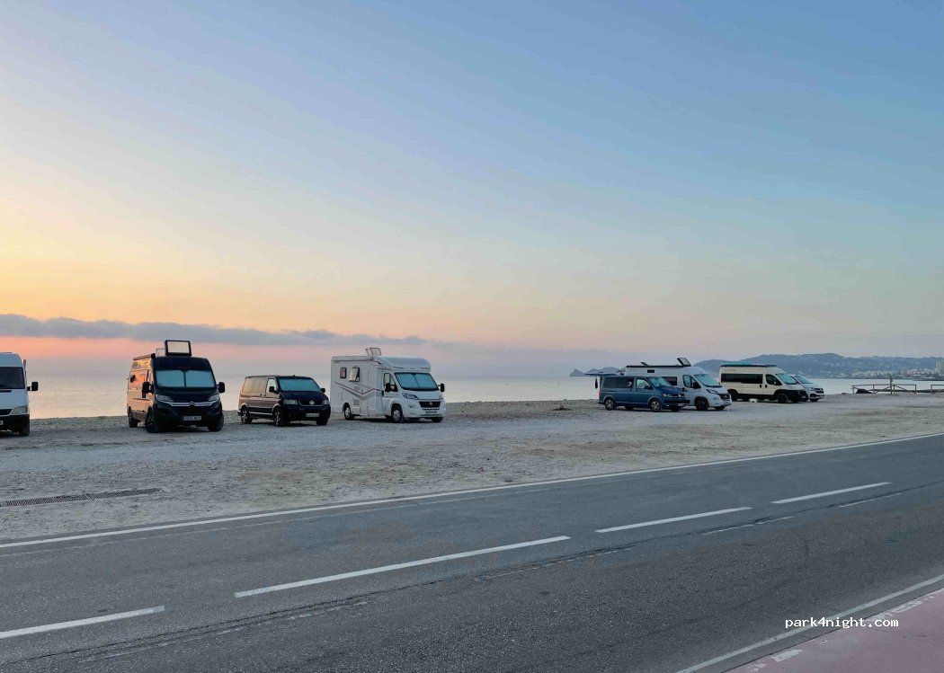 (03730) Jávea - 30 Avenida del Mediterráneo — foto