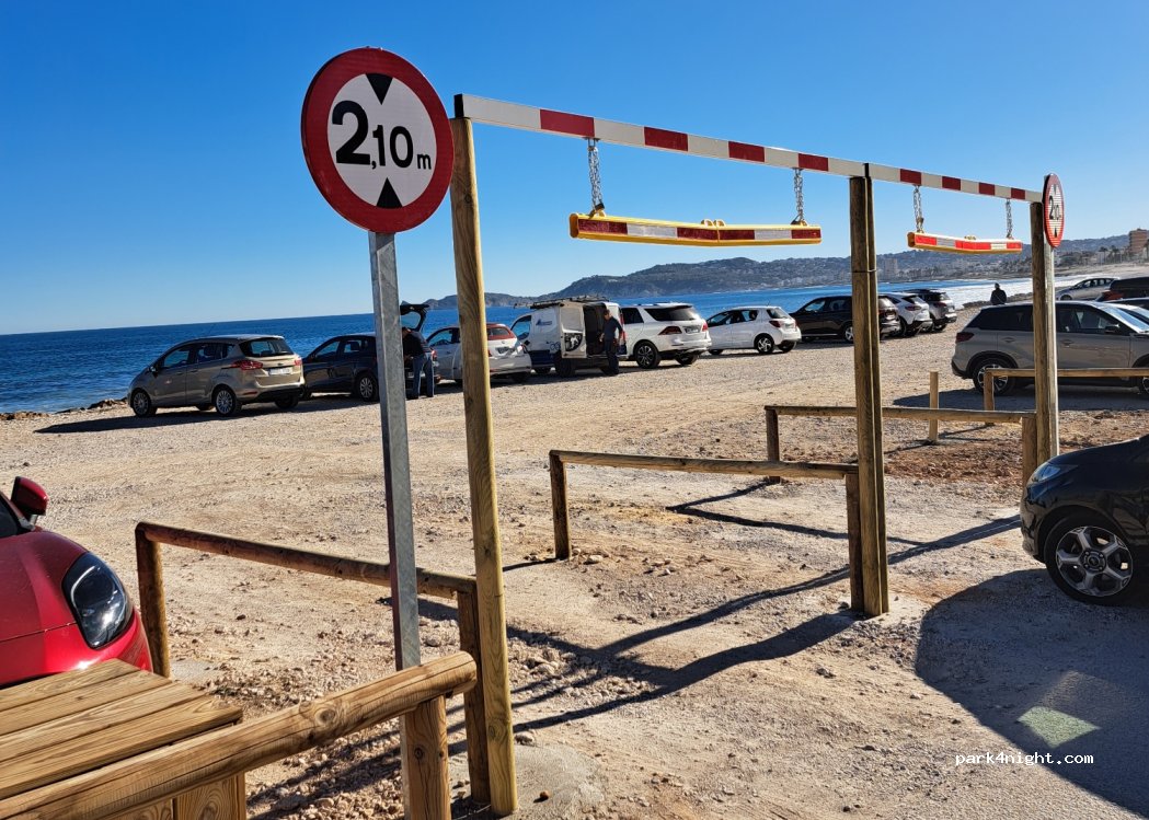(03730) Jávea - 30 Avenida del Mediterráneo — foto 3