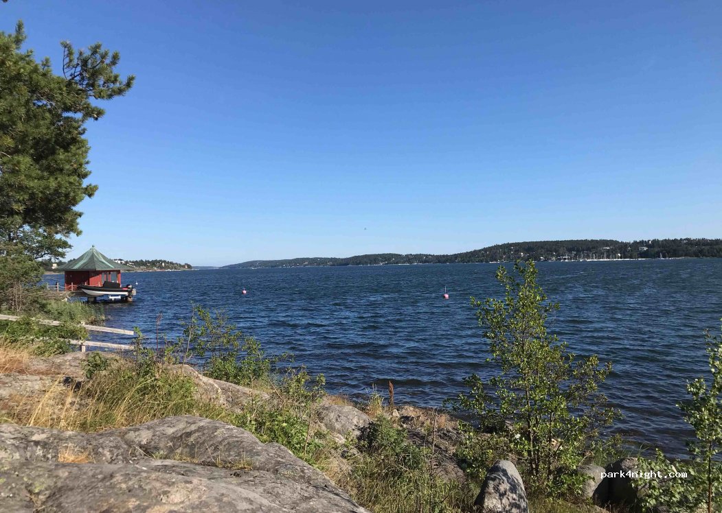 (133 36) Saltsjöbaden - Erstaviksbadets väg — foto 4