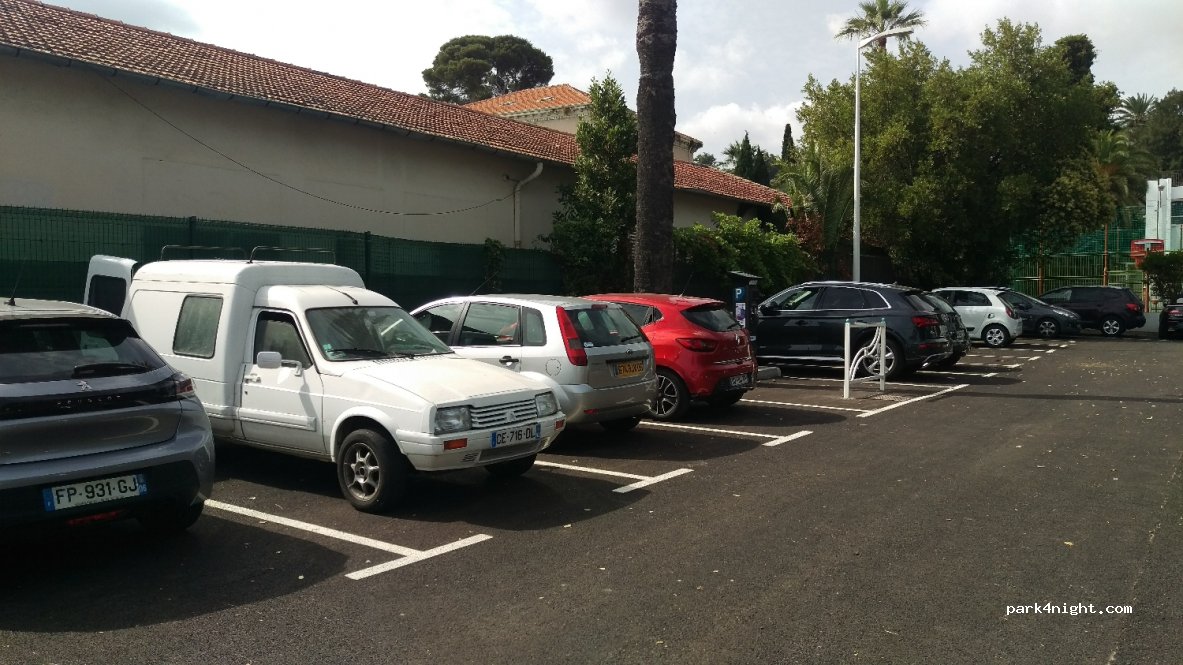 (06400) Cannes - 25 Avenue du Docteur Raymond Picaud — foto