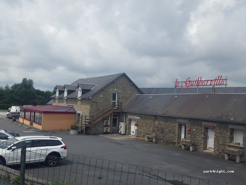 (50160) Torigny-les-Villes - 2 Le Saussey — foto