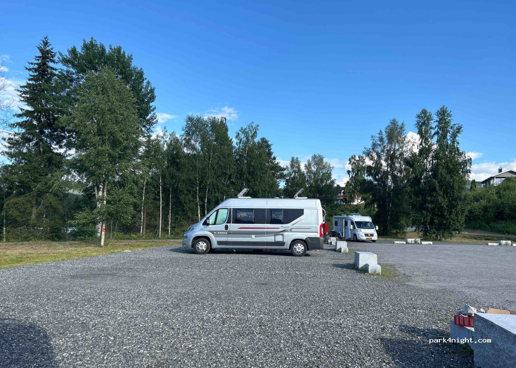 (3520)  - 12 Furuvegen — foto 2