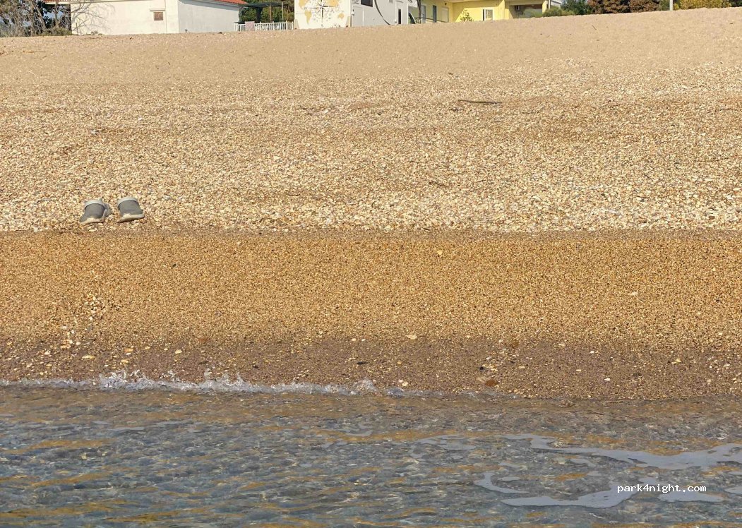(570 21) Agios Georgios - 87 2η Παραλιακή — foto