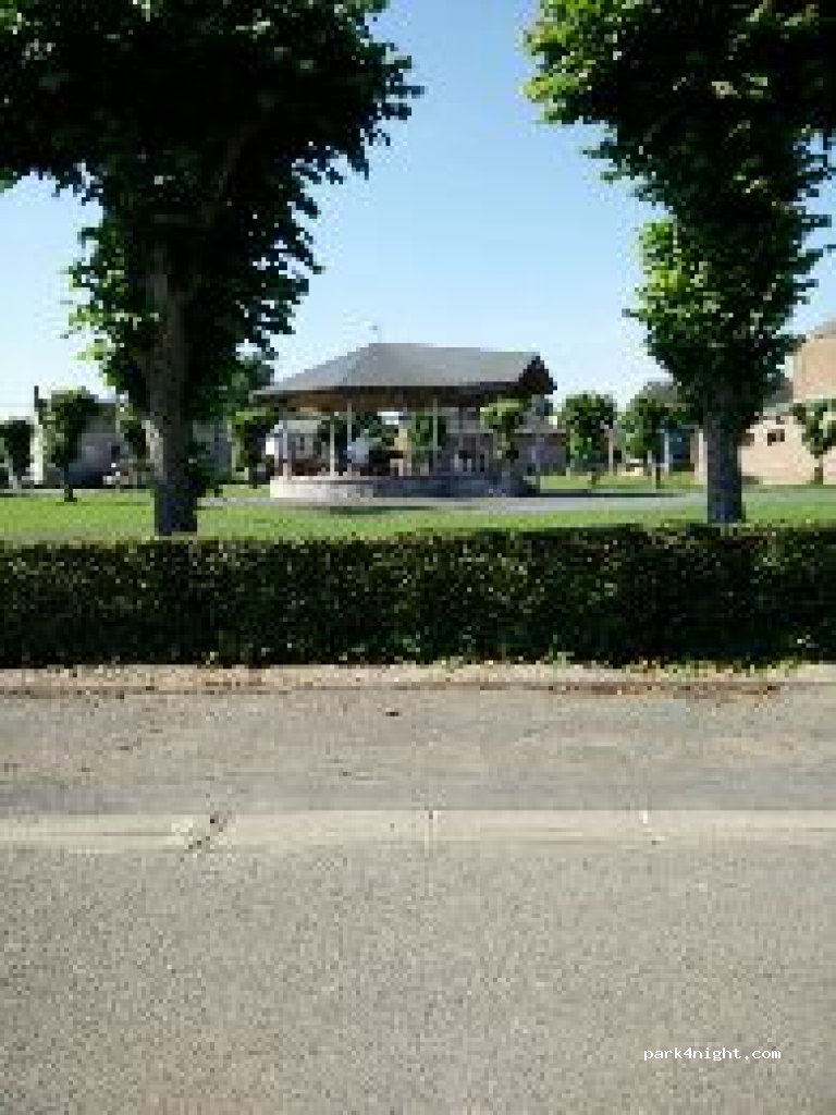 (59620) Leval - 7 Rue de la Place — foto