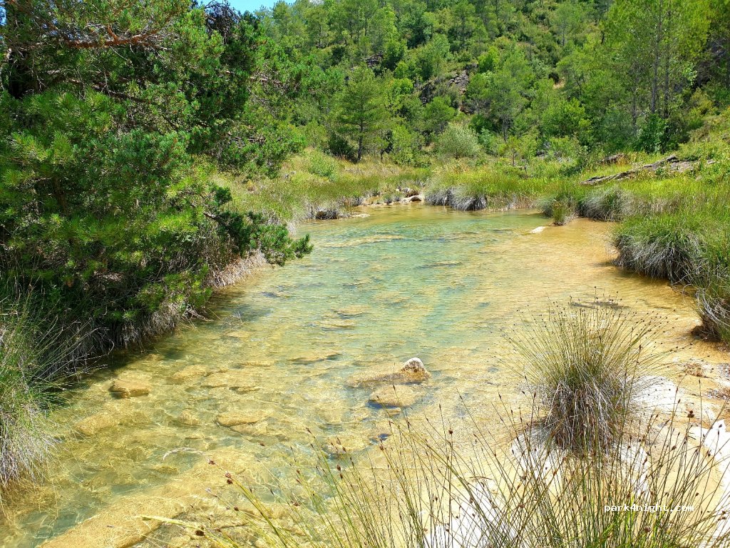 (22830) Caldearenas - Carretera Jaca - Santa María de la Peña — foto 2