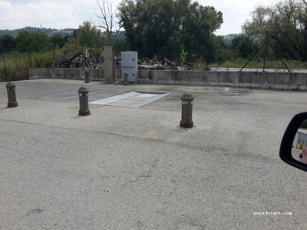 (62029) Tolentino - Viale Cartiere — foto 2