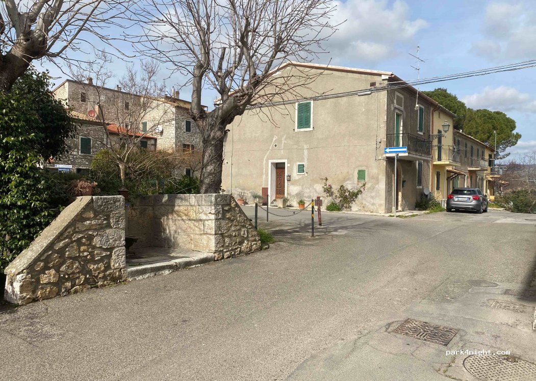 (58014) Saturnia - 41 Via Italia in Saturnia — foto