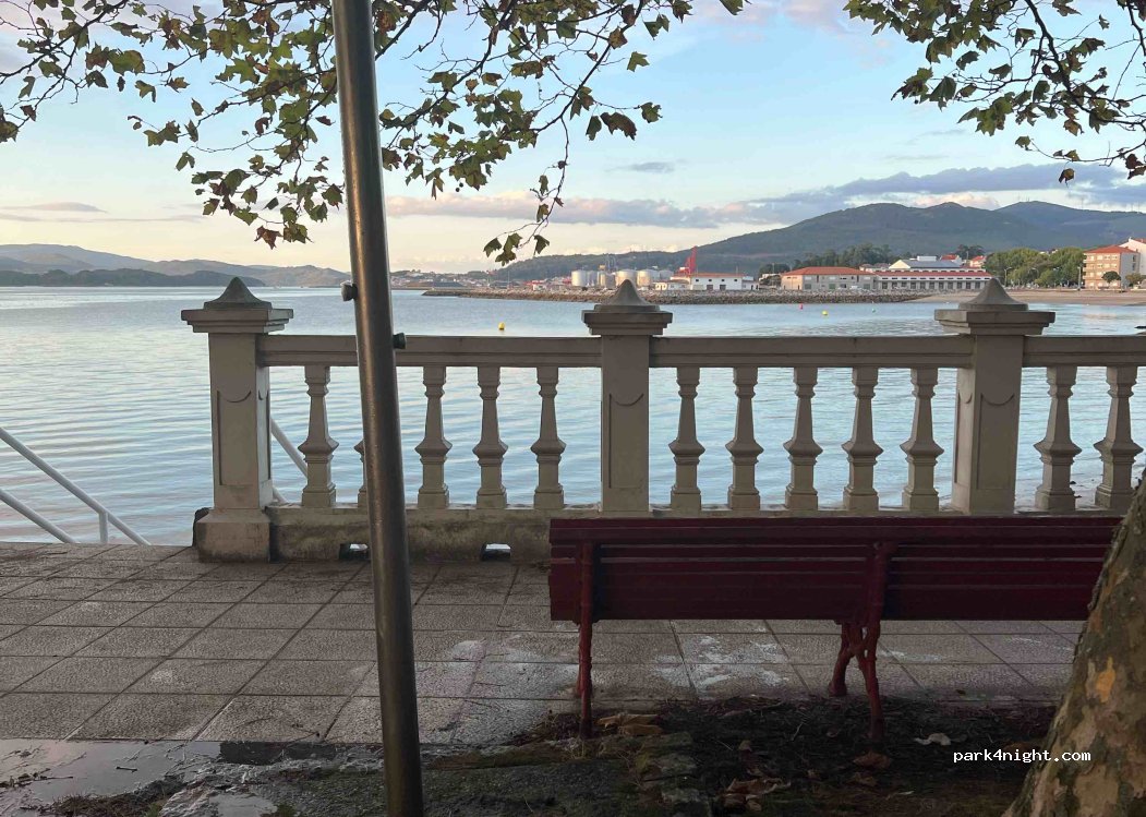 (36611) Vilagarcía de Arousa - 51 Rúa Preguntoiro — foto 4