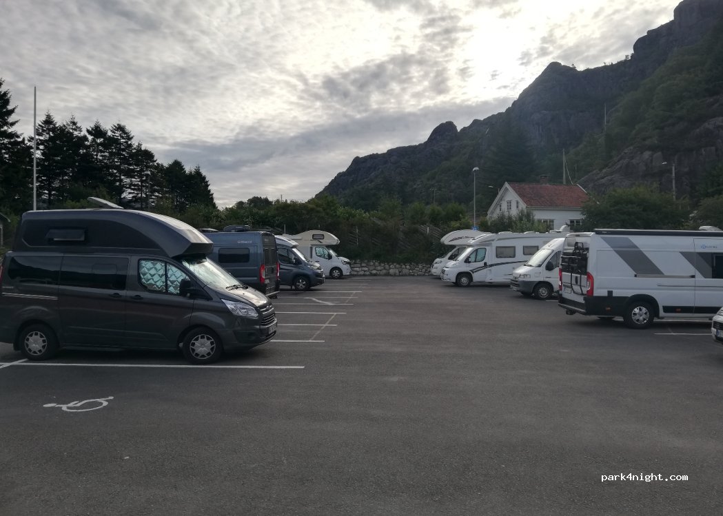 Brufjell Hostel & Parking — foto 3