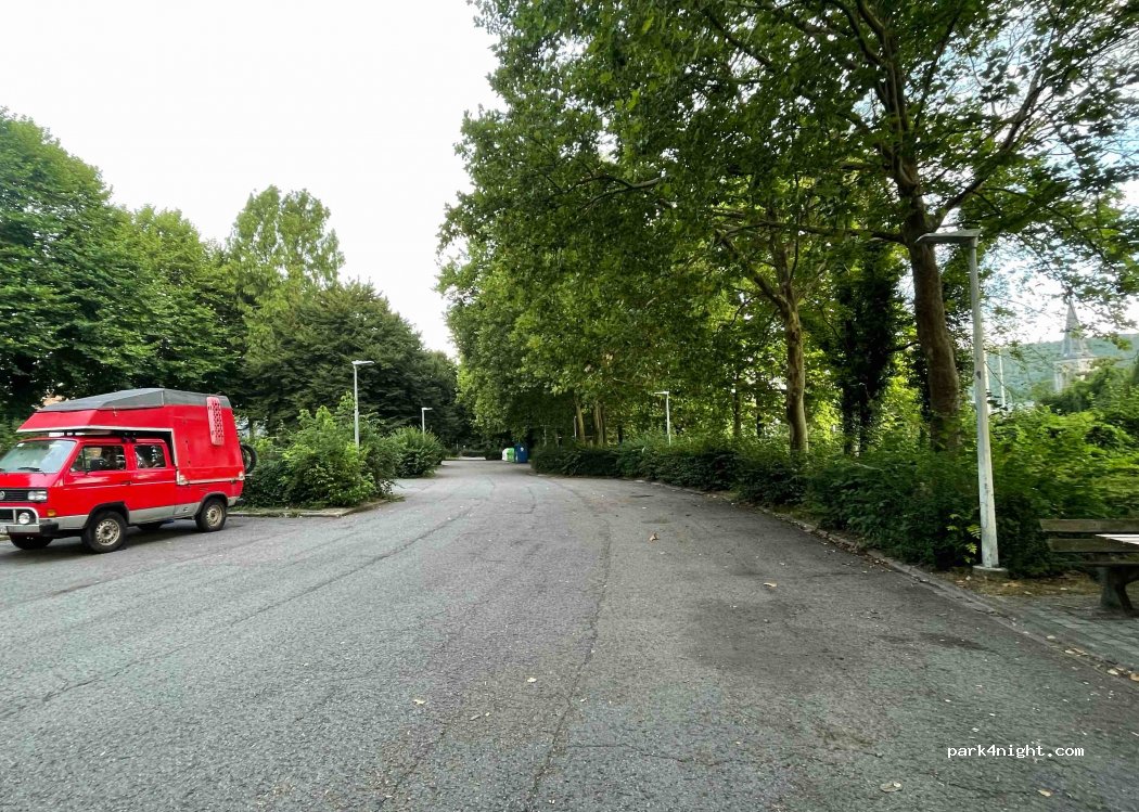 (5170) Profondeville - 16 Chaussée de Namur — foto