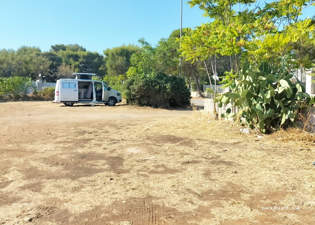 (70044) Polignano a mare - 209 Via Bilità di Servizio Lato Mare — foto 3
