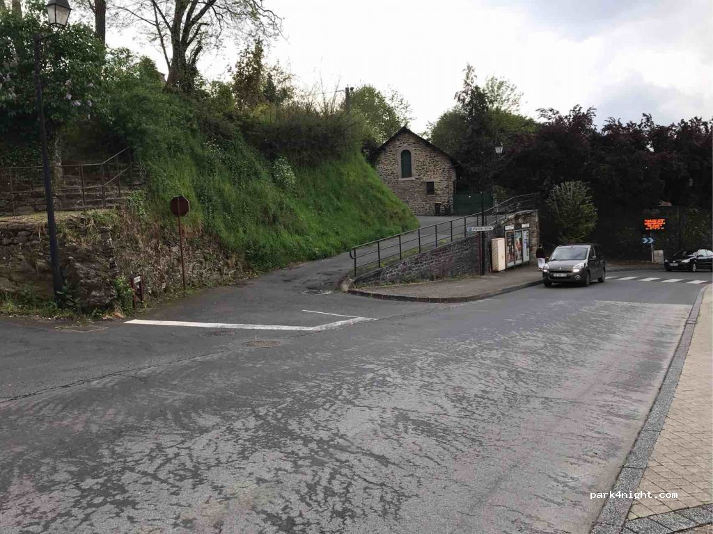 (19140) Uzerche - 4 Route de Bellevue — foto 3