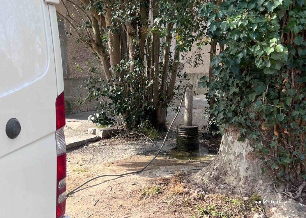 (11700) Azille - 1 Rue de l'Alaric — foto