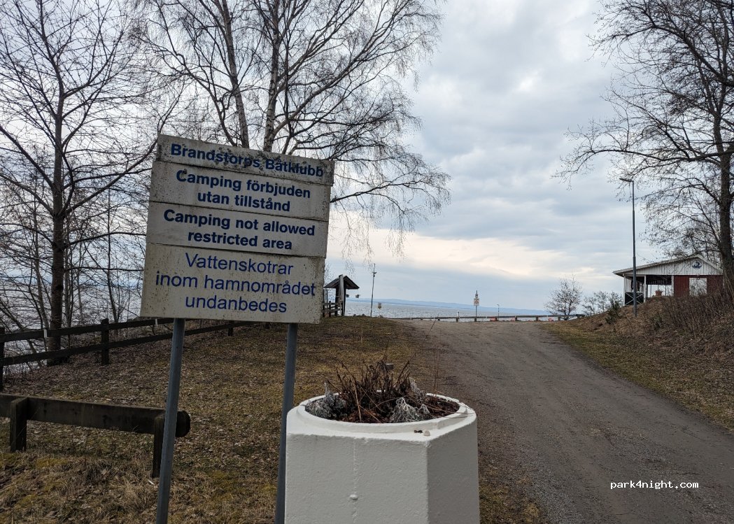 (566 93)  - 1 Skämningsfors Brandstorps Båthamn — foto 4