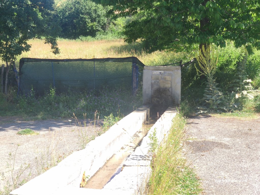 (67013) Campotosto AQ - Strada Regionale 577 del Lago di Campotosto — foto