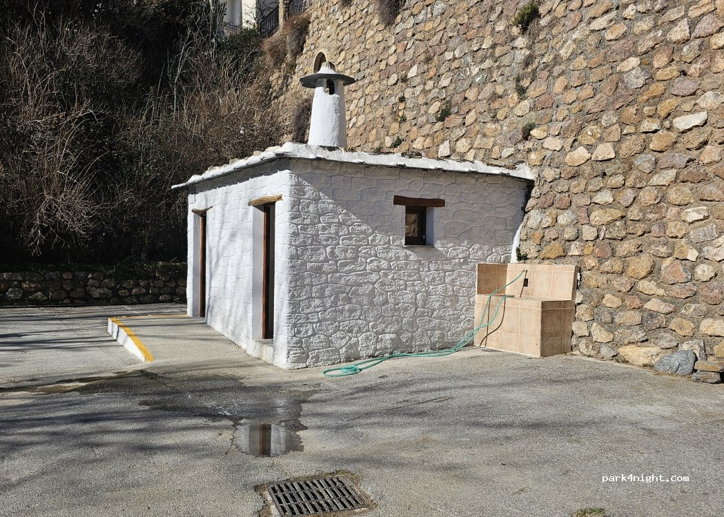 (18417) Trevélez - 4 Calle Pista Barrio Medio — foto 5