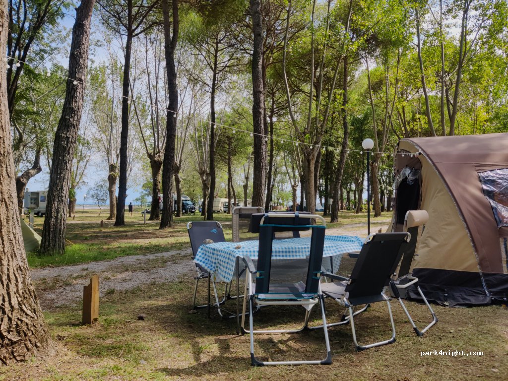 Campeggio Isola del Paradiso — foto 2