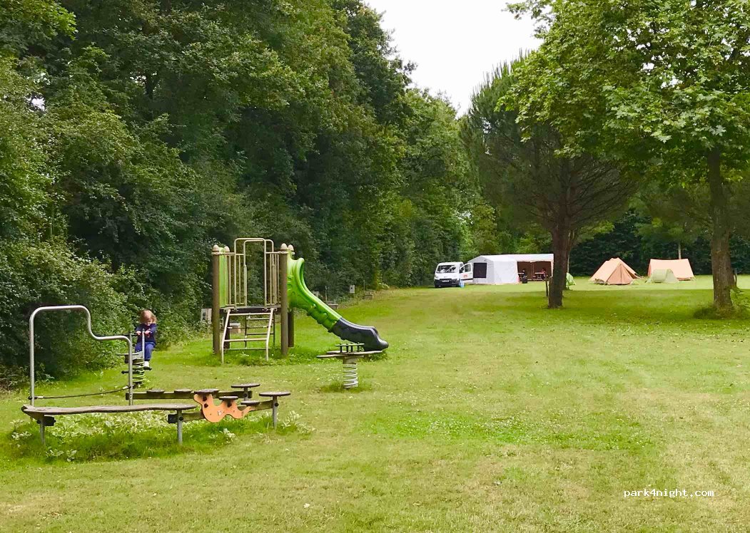 Camping les Sorinières — foto