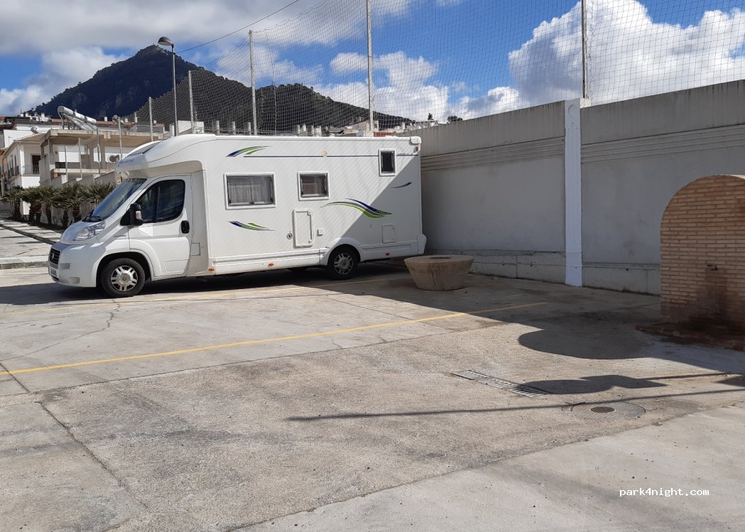 (14960) Rute - 1 Calle Antonio Llamas Cruz — foto 2