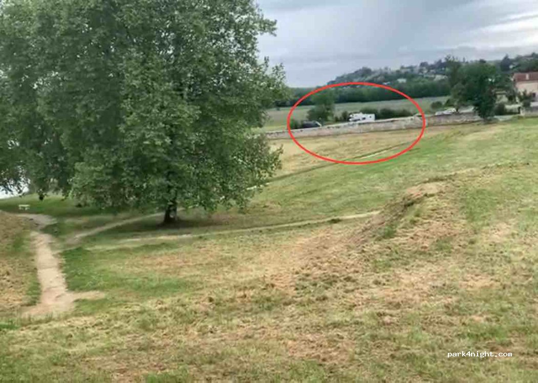 (33710) Bourg - Au Roc — foto 4