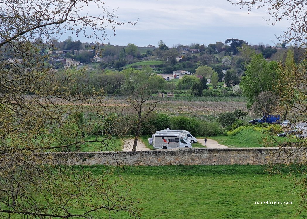 (33710) Bourg - Au Roc — foto 5