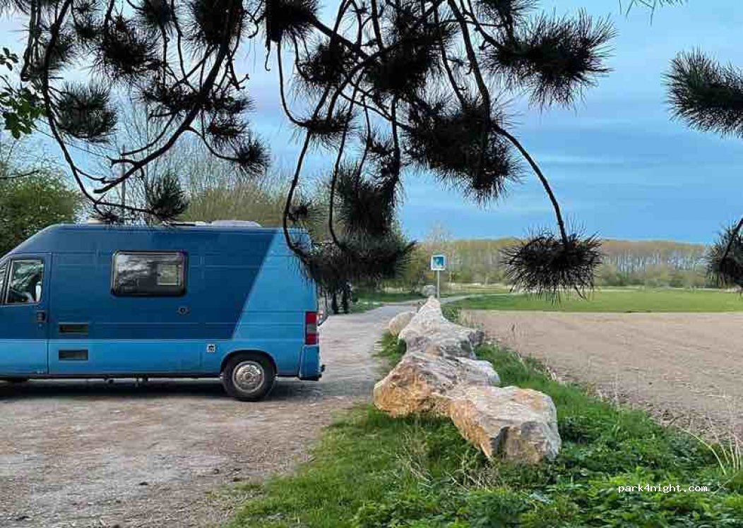 (59650) Villeneuve-d'Ascq - 80 Avenue de Brigode — foto 2
