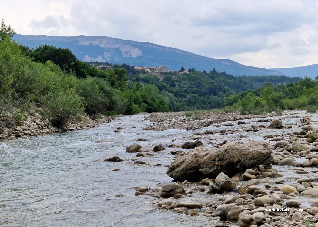 (05700) Montrond - Unnamed Road — foto 2