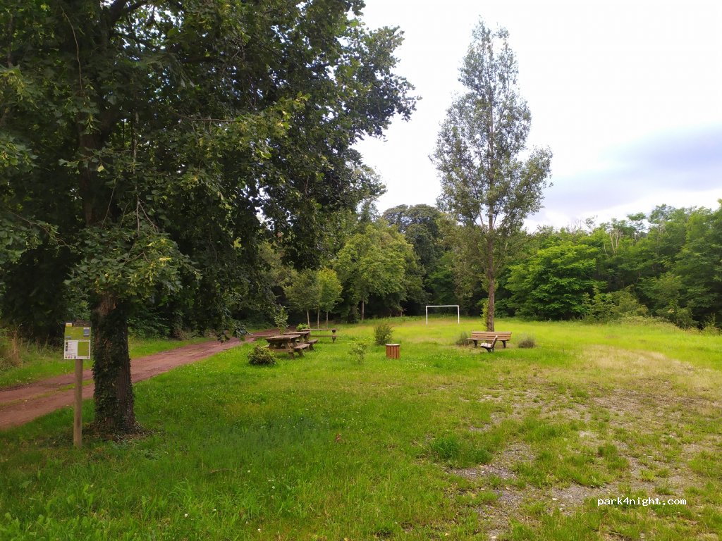 (42130) Marcilly-le-Châtel - 2800 Route de Say — foto