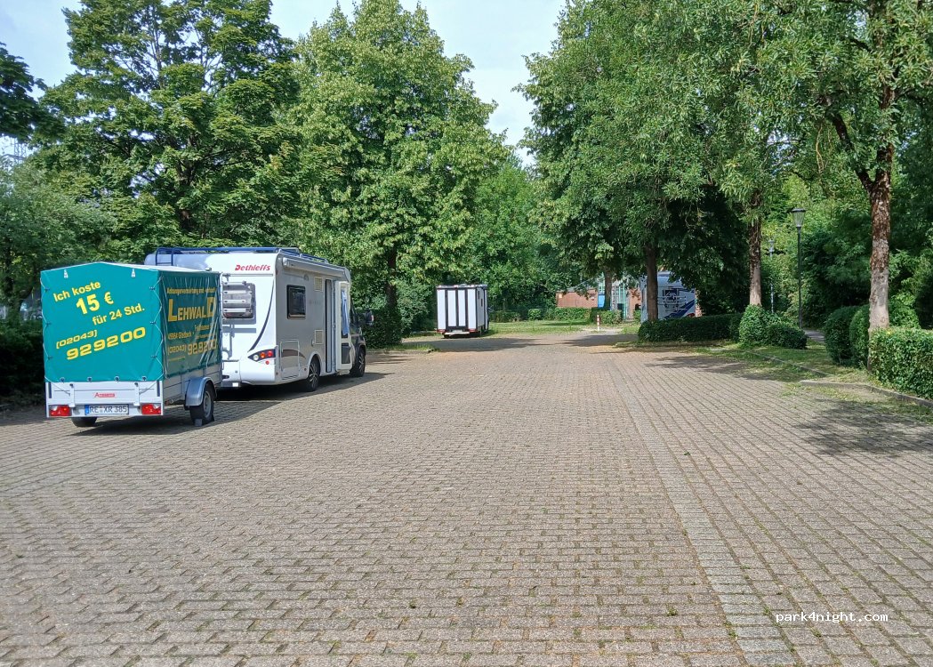 (42489) Wülfrath - 42 Mettmanner Straße — foto 2