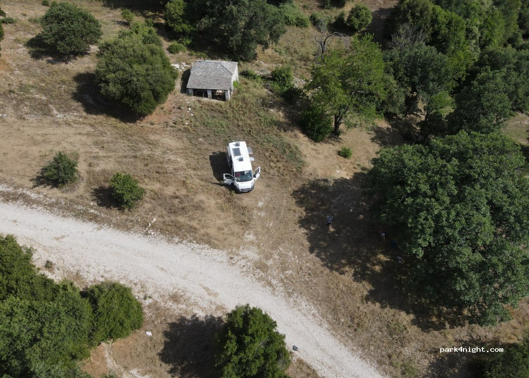 (440 04) Kentriko Zagori - Unnamed Road — foto 2