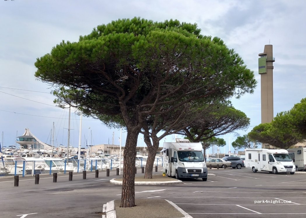 (13270) Fos-sur-Mer - 385 Avenue du Sablé d'Or — foto 3