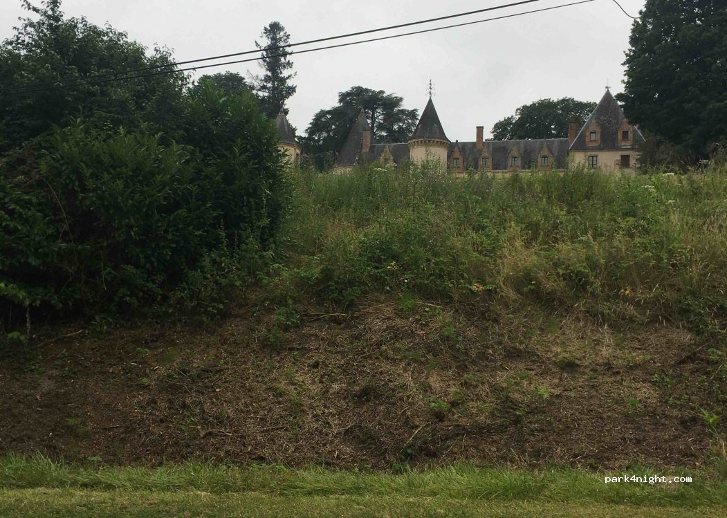 (18100) Saint-Hilaire-de-Court - Route de la Beuvrière — foto