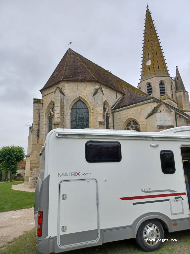 (02200) Septmonts - 19 Place de la Mairie — foto