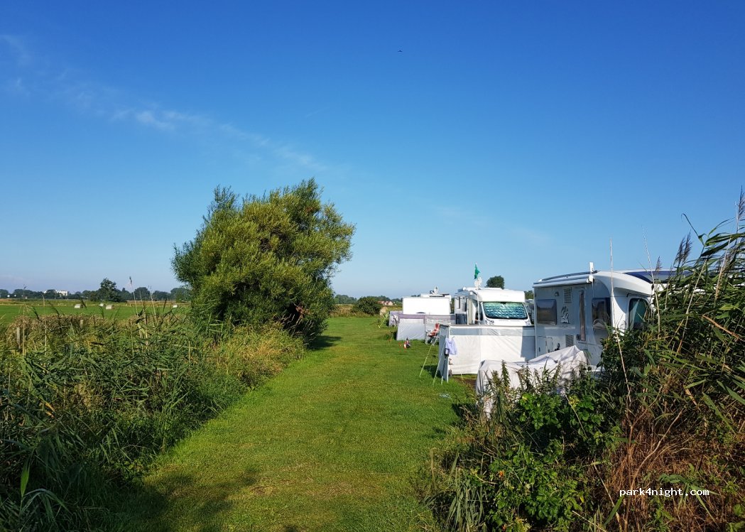 Wohnmobilstellplatz Mittelstrand — foto 2