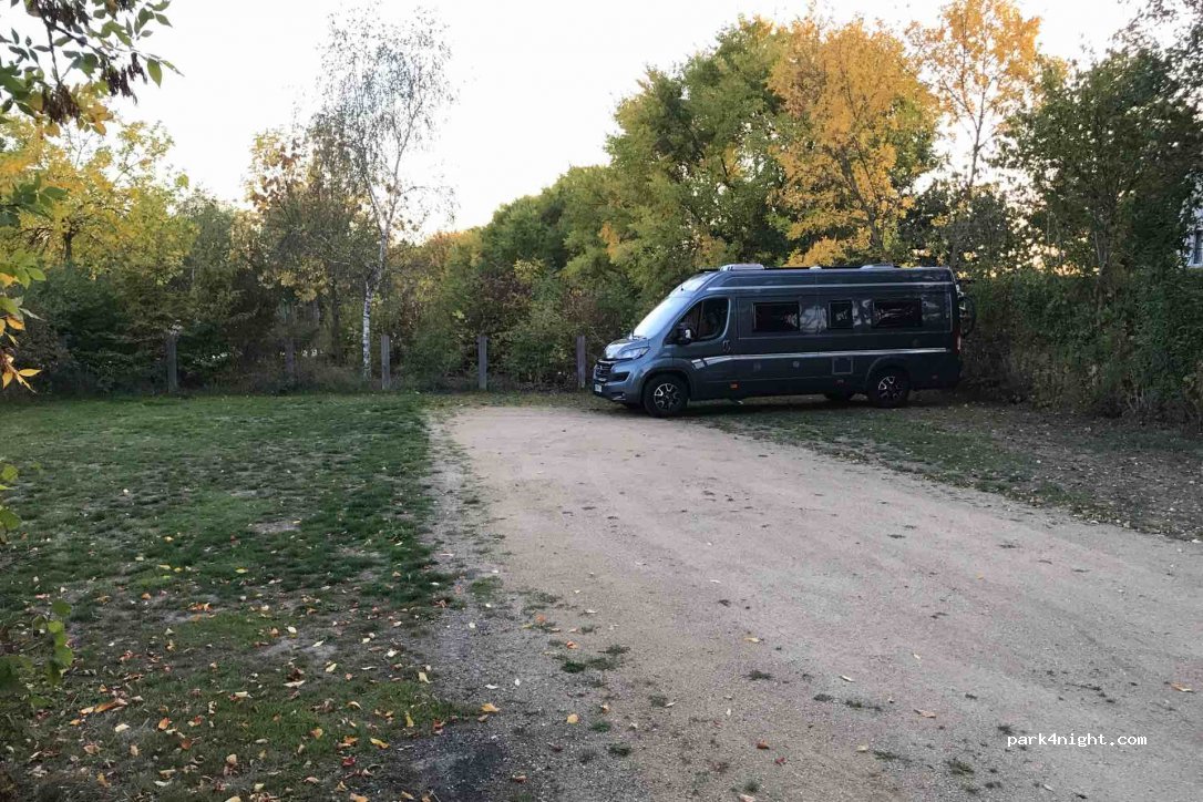 (79330) Luché-Thouarsais - 20-22 Rue du Village — foto 2