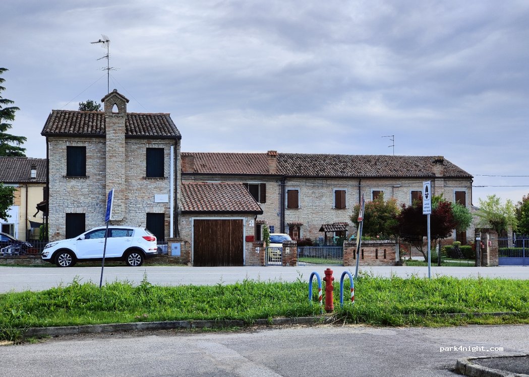 (44030) Ro - 16 Via Giosuè Carducci — foto